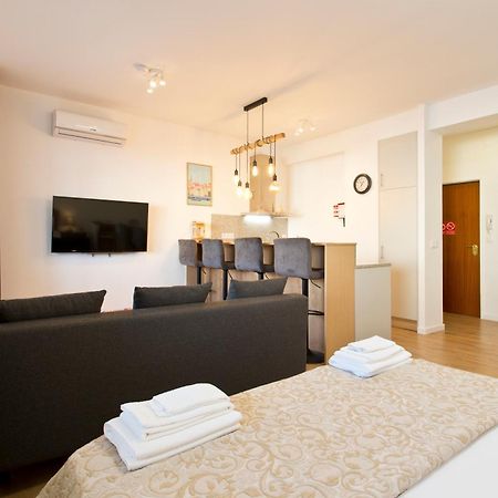 Casa Roberto - Studio Apartment, Lift, Ac, Car Parking - Extra Porto Dış mekan fotoğraf